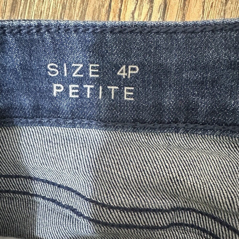 Susan Graver Jeans Women Full Leg Dark Wash Cropped Capri Jeans Fringe Hem 4P - Picture 11 of 13